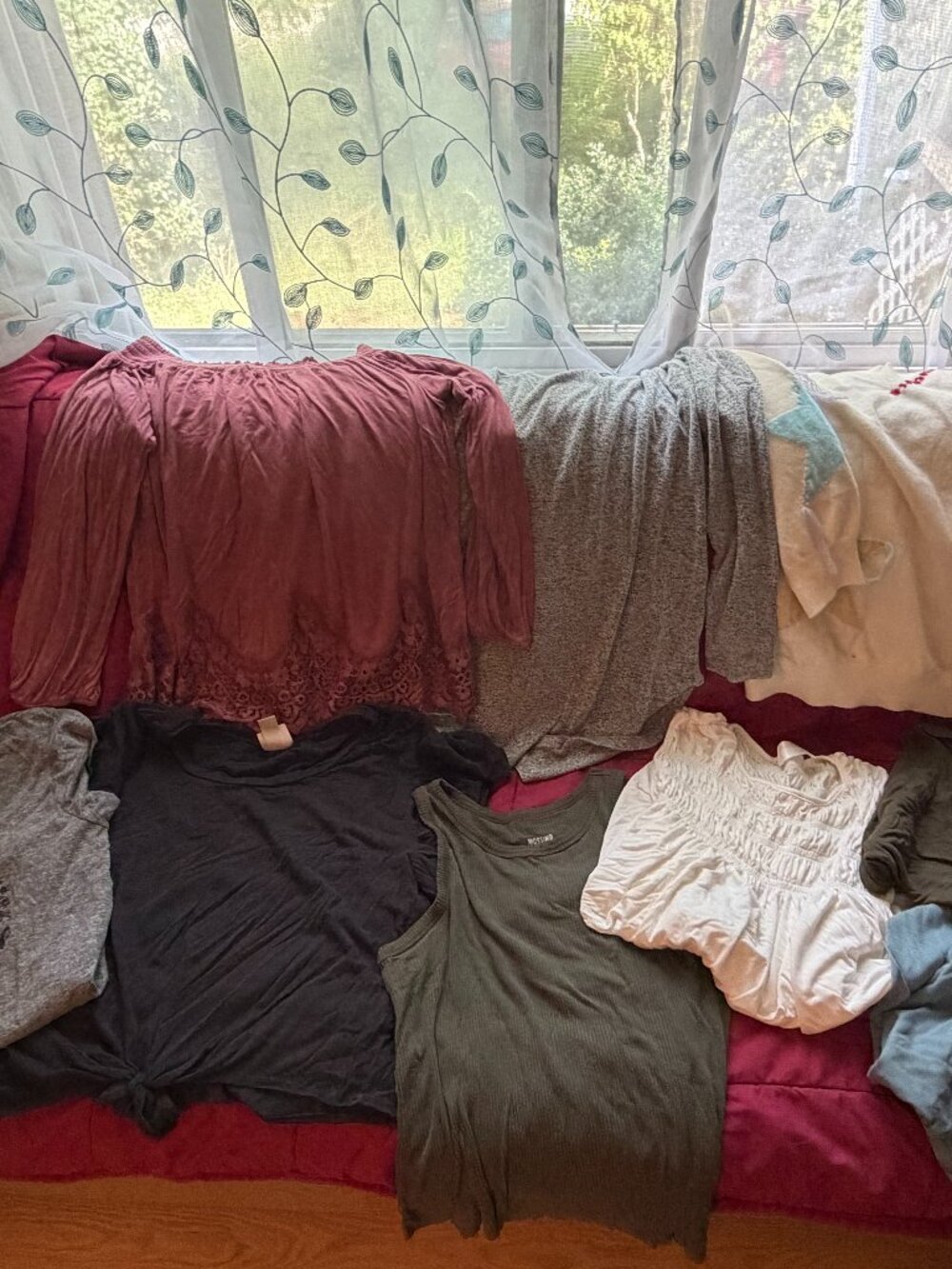 size medium 9 pc lot